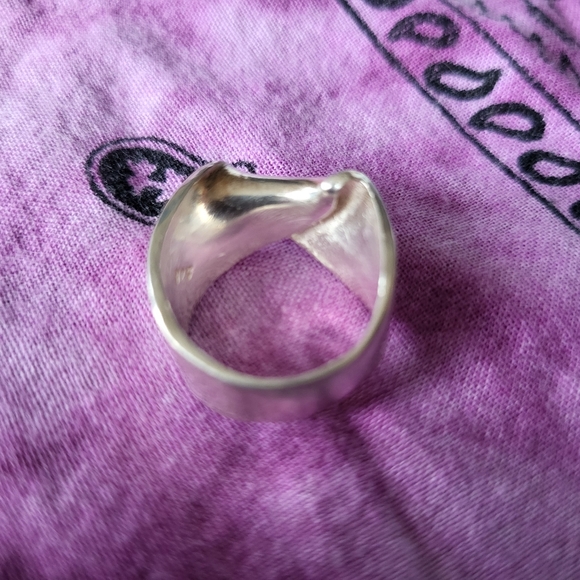 925 Silver Ring Size 7 - Picture 2 of 4
